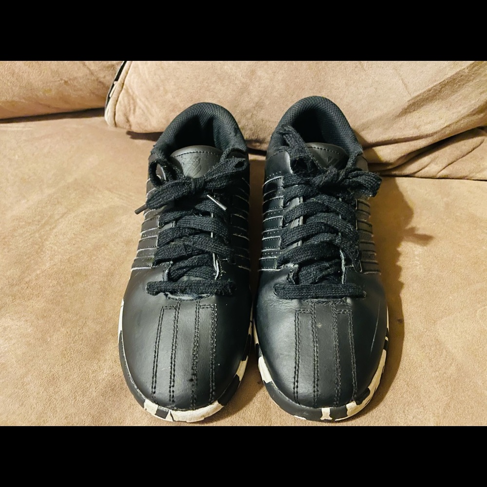 KSwiss - Picture 2 of 5